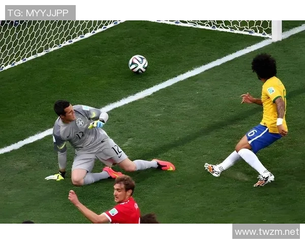 潮男幽默调侃足球明星的时尚风格与场上表现的奇妙结合